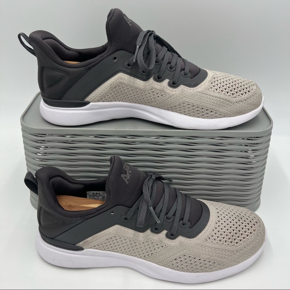 APL Techloom Tracer Knit Training Shoes Black Parchment Size 9 Women’s